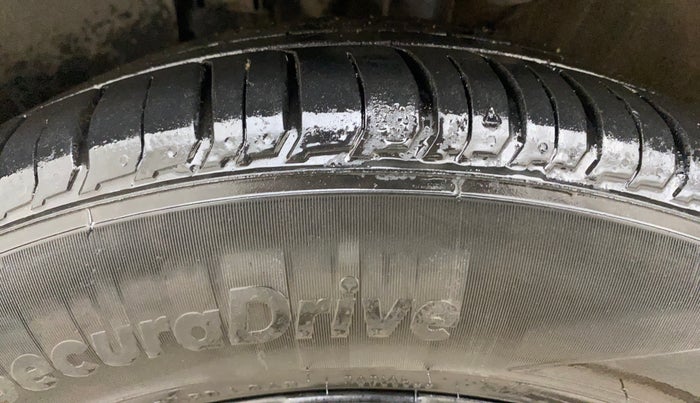 2024 Hyundai VENUE SX(O) 1.0 Turbo DCT Knight Edition, Petrol, Automatic, 15,504 km, Left Front Tyre Tread