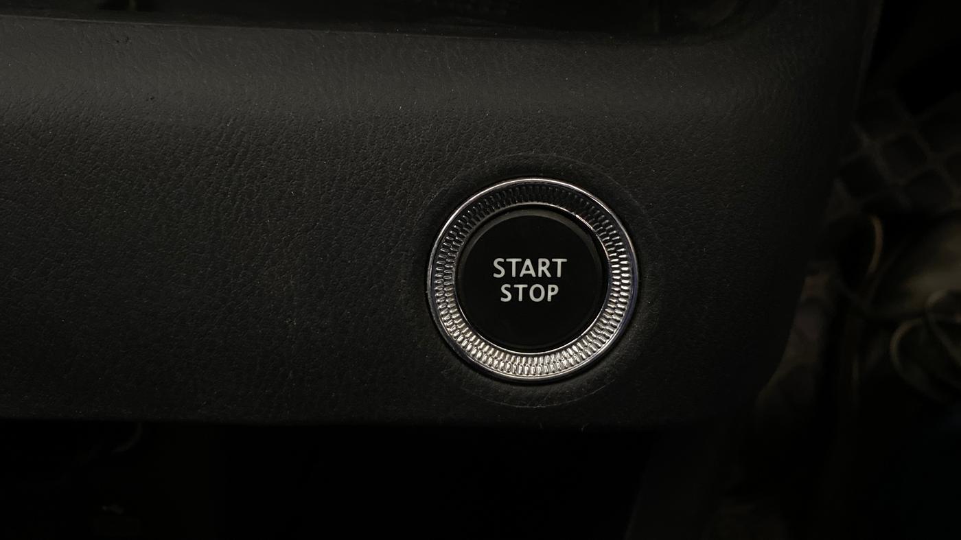 2021 Nissan MAGNITE XV PREMIUM TURBO (O) CVT DUAL TONE, Petrol, Automatic, 51,217 km, Keyless Start/ Stop Button