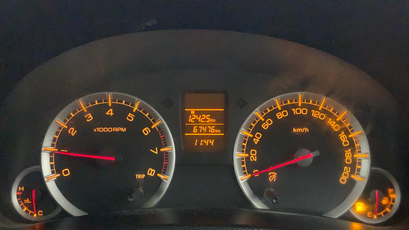 2014 Maruti Swift VXI, Petrol, Manual, 67,573 km, Odometer Image