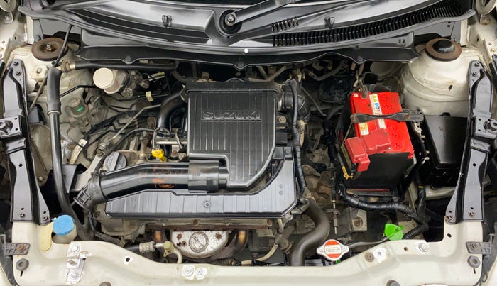 2014 Maruti Swift VXI, Petrol, Manual, 67,573 km, Open Bonet
