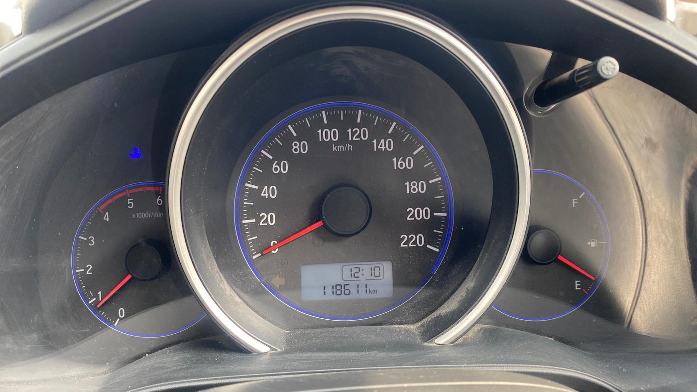 2016 Honda Jazz 1.5L I-DTEC SV, Diesel, Manual, 1,18,421 km, Odometer Image