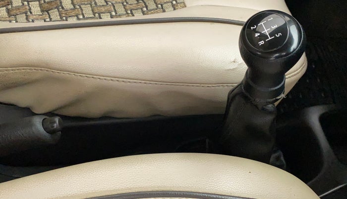2012 Maruti Wagon R 1.0 LXI, Petrol, Manual, 73,531 km, Gear Lever
