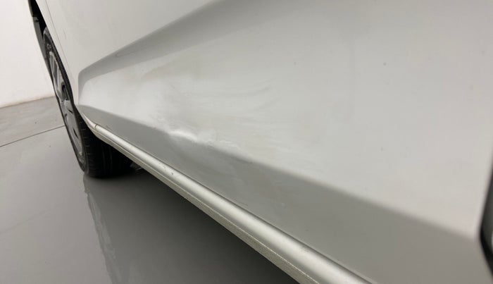 2019 Honda Amaze 1.2L I-VTEC S CVT, Petrol, Automatic, 19,624 km, Front passenger door - Slightly dented