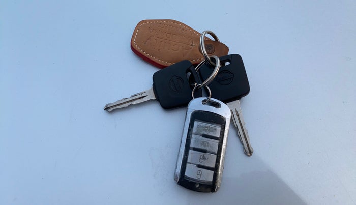 2021 Nissan MAGNITE XE, Petrol, Manual, 24,422 km, Key Close Up