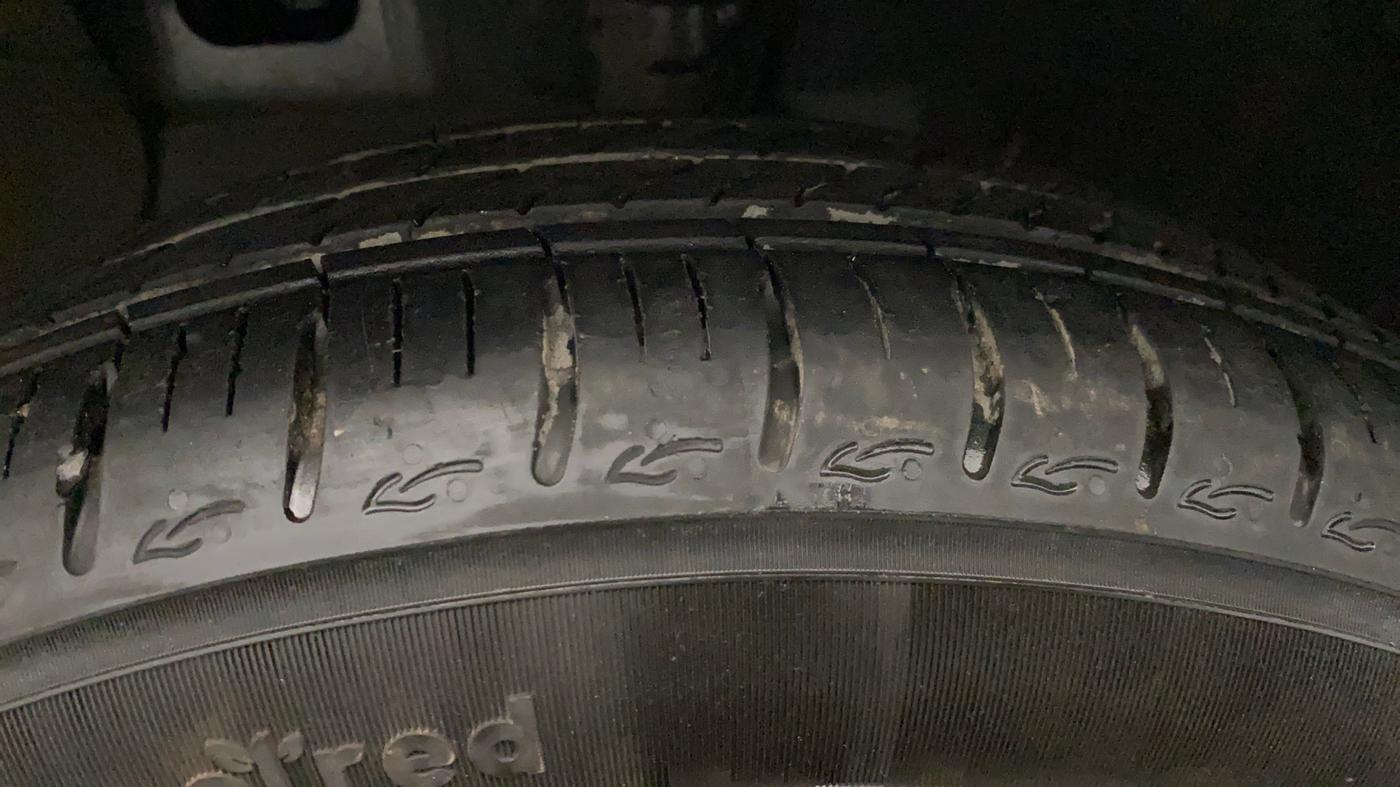 2024 Hyundai AURA SX 1.2, Petrol, Manual, 4,007 km, Left Front Tyre Tread