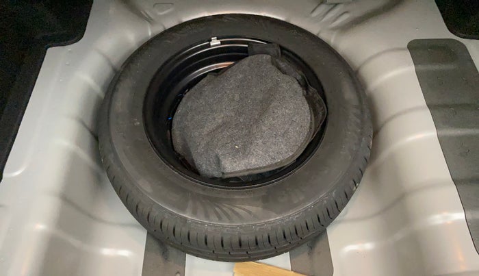 2024 Hyundai AURA SX 1.2, Petrol, Manual, 4,007 km, Spare Tyre