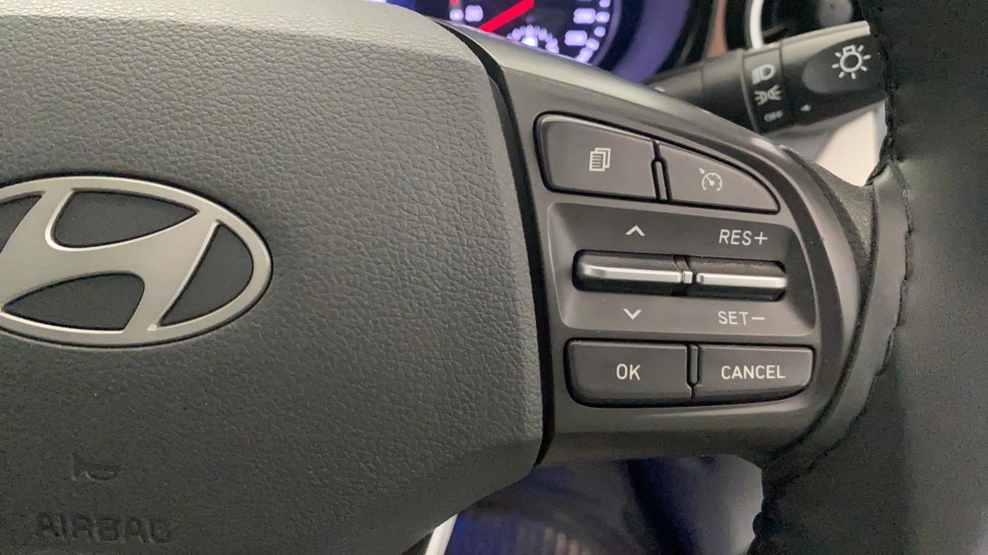 2024 Hyundai AURA SX 1.2, Petrol, Manual, 4,007 km, Adaptive Cruise Control