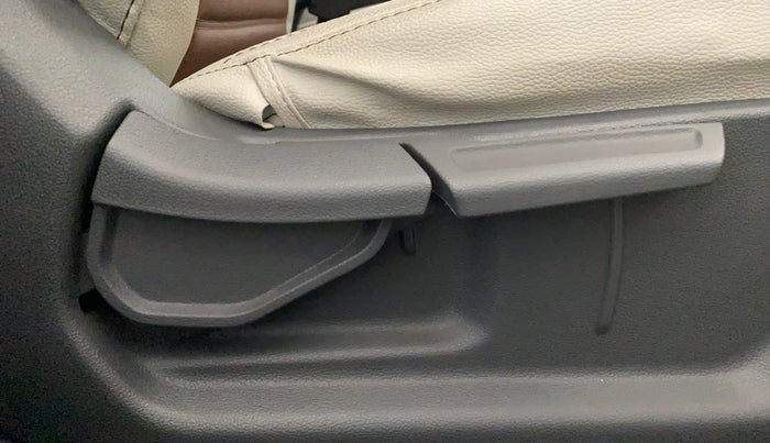 2024 Hyundai AURA SX 1.2, Petrol, Manual, 4,007 km, Driver Side Adjustment Panel