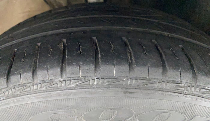2020 Skoda Rapid ACTIVE 1.0 TSI, Petrol, Manual, 32,759 km, Right Front Tyre Tread