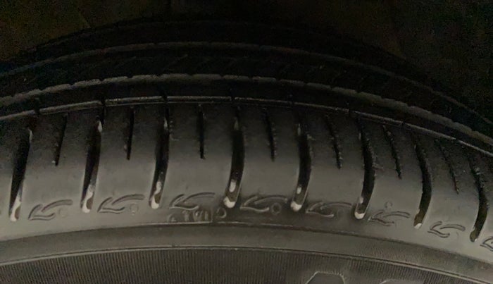 2023 Hyundai AURA S 1.2, Petrol, Manual, 8,970 km, Right Front Tyre Tread