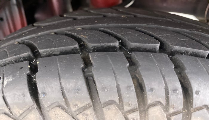 2012 Maruti Alto LXI, Petrol, Manual, 48,813 km, Left Rear Tyre Tread