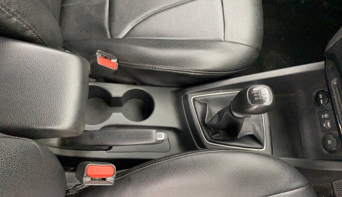 2020 Hyundai Elite i20 SPORTZ PLUS 1.2, Petrol, Manual, 68,329 km, Gear Lever