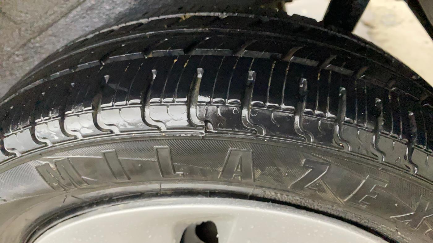 2016 Maruti Wagon R 1.0 VXI, Petrol, Manual, 79,850 km, Left Rear Tyre Tread