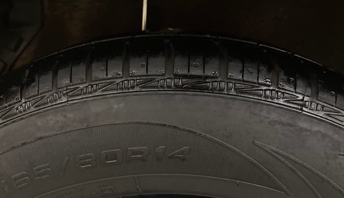 2015 Maruti Ritz VXI, Petrol, Manual, 81,740 km, Right Rear Tyre Tread