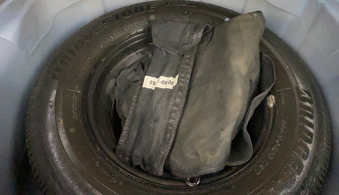 2014 Hyundai i10 SPORTZ 1.1, Petrol, Manual, 27,397 km, Spare Tyre