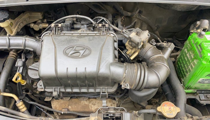 2014 Hyundai i10 SPORTZ 1.1, Petrol, Manual, 27,397 km, Engine View