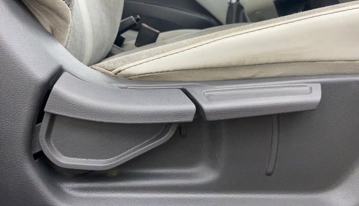 2021 Hyundai GRAND I10 NIOS SPORTZ 1.2 KAPPA VTVT, Petrol, Manual, 80,673 km, Driver Side Adjustment Panel