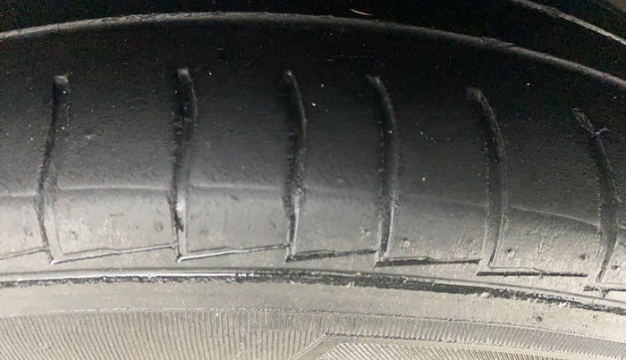 2021 Hyundai GRAND I10 NIOS SPORTZ 1.2 KAPPA VTVT, Petrol, Manual, 80,673 km, Left Rear Tyre Tread