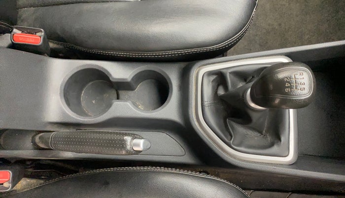 2017 Hyundai Creta SX PLUS 1.6 PETROL, Petrol, Manual, 79,133 km, Gear Lever