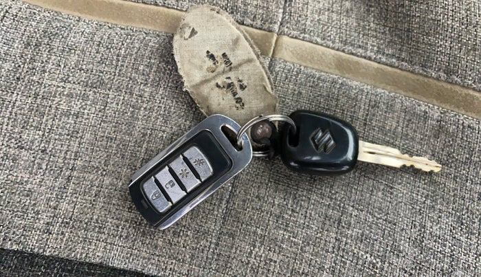 2015 Maruti Alto 800 LXI, Petrol, Manual, 39,053 km, Key Close Up