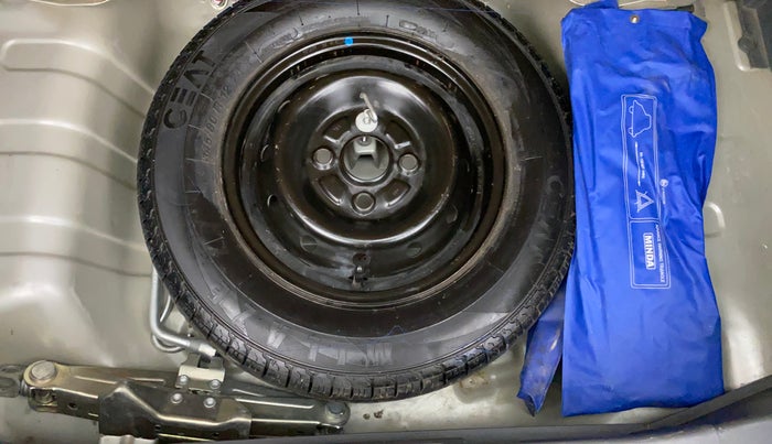 2015 Maruti Alto 800 LXI, Petrol, Manual, 39,053 km, Spare Tyre