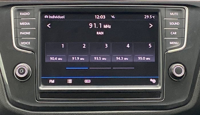 2017 Volkswagen TIGUAN HIGHLINE TDI AT, Diesel, Automatic, 1,19,427 km, Infotainment System