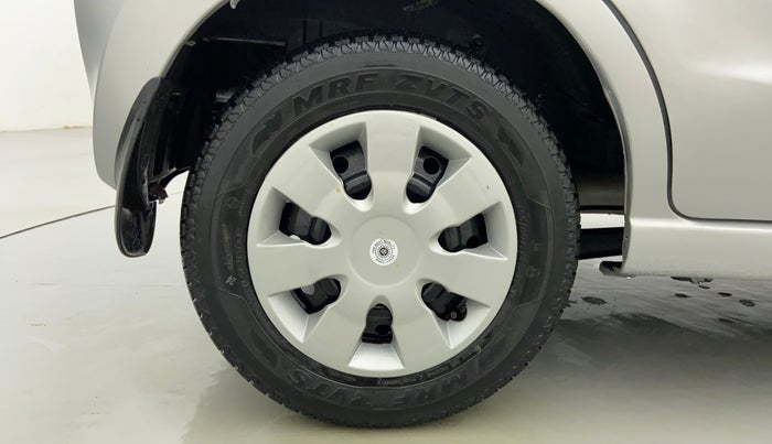 2010 Maruti A Star VXI ABS AT, Petrol, Automatic, 25,346 km, Right Rear Wheel