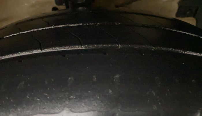 2017 Maruti Ertiga ZDI + SHVS, Diesel, Manual, 64,595 km, Right Front Tyre Tread