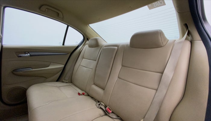 2013 Honda City 1.5L I-VTEC V MT, Petrol, Manual, 84,006 km, Right Side Rear Door Cabin