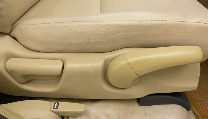 2013 Honda City 1.5L I-VTEC V MT, Petrol, Manual, 84,006 km, Driver Side Adjustment Panel