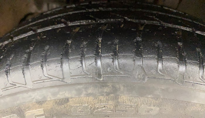 2017 Tata Tiago XZ PETROL, Petrol, Manual, 31,229 km, Left Front Tyre Tread