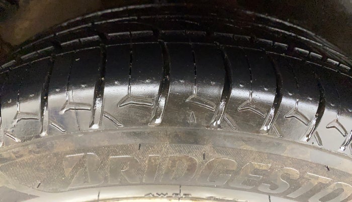 2017 Tata Tiago XZ PETROL, Petrol, Manual, 31,229 km, Right Rear Tyre Tread