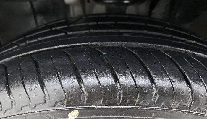 2022 Nissan MAGNITE XV PREMIUM TURBO CVT, Petrol, Automatic, 10,775 km, Left Front Tyre Tread