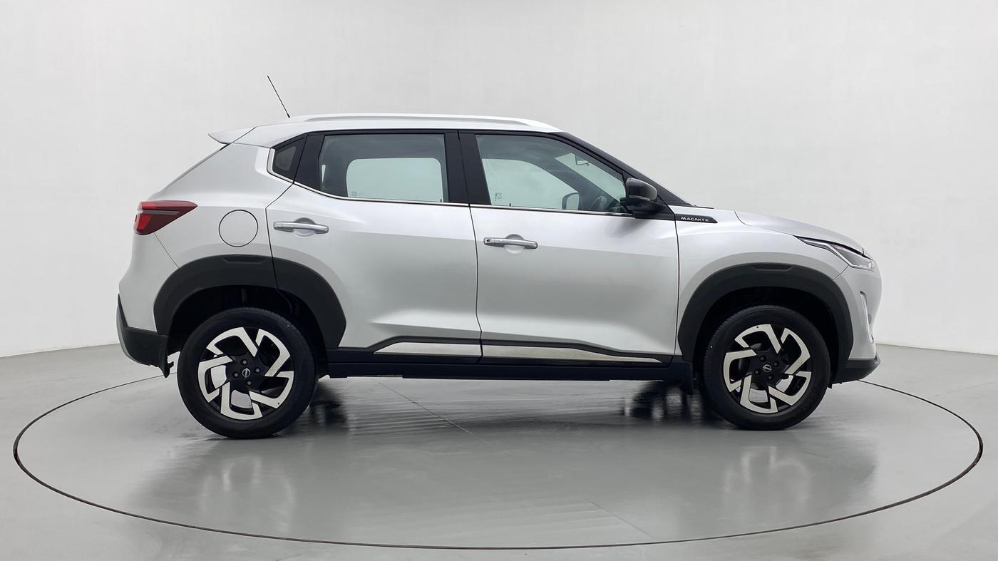 2022 Nissan MAGNITE XV PREMIUM TURBO CVT, Petrol, Automatic, 10,775 km, Right Side View