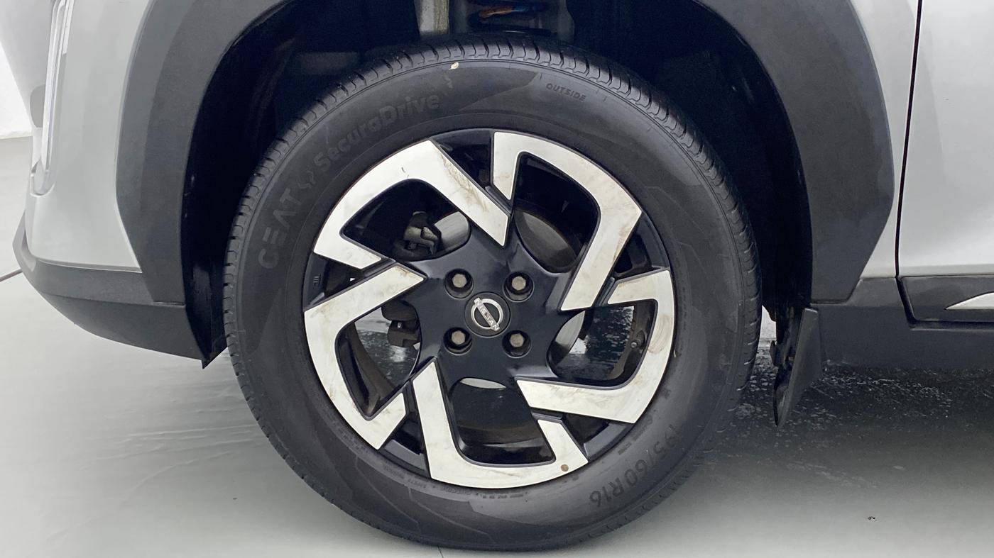 2022 Nissan MAGNITE XV PREMIUM TURBO CVT, Petrol, Automatic, 10,775 km, Left Front Wheel