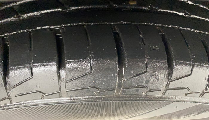 2018 Hyundai Creta SX AT 1.6 PETROL, Petrol, Automatic, 83,121 km, Right Front Tyre Tread