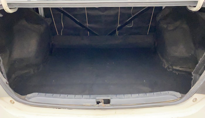 2011 Toyota Etios V, Petrol, Manual, 93,940 km, Boot Inside
