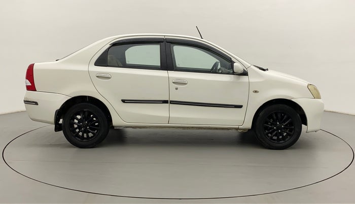 2011 Toyota Etios V, Petrol, Manual, 93,940 km, Right Side View