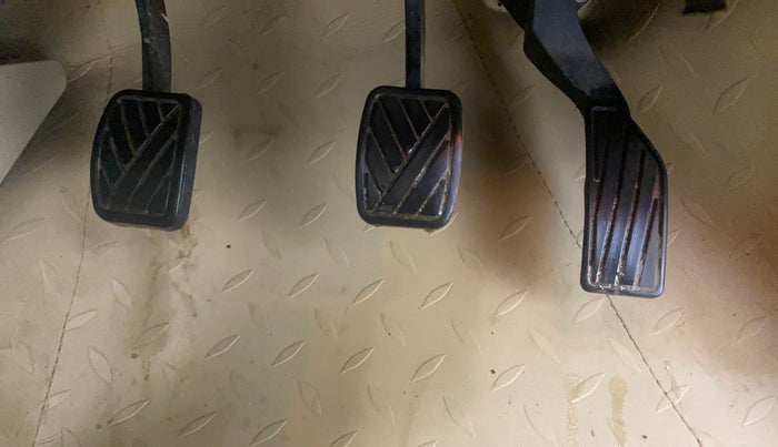 2020 Maruti Ciaz ALPHA 1.5 SHVS PETROL, Petrol, Manual, 44,734 km, Pedals