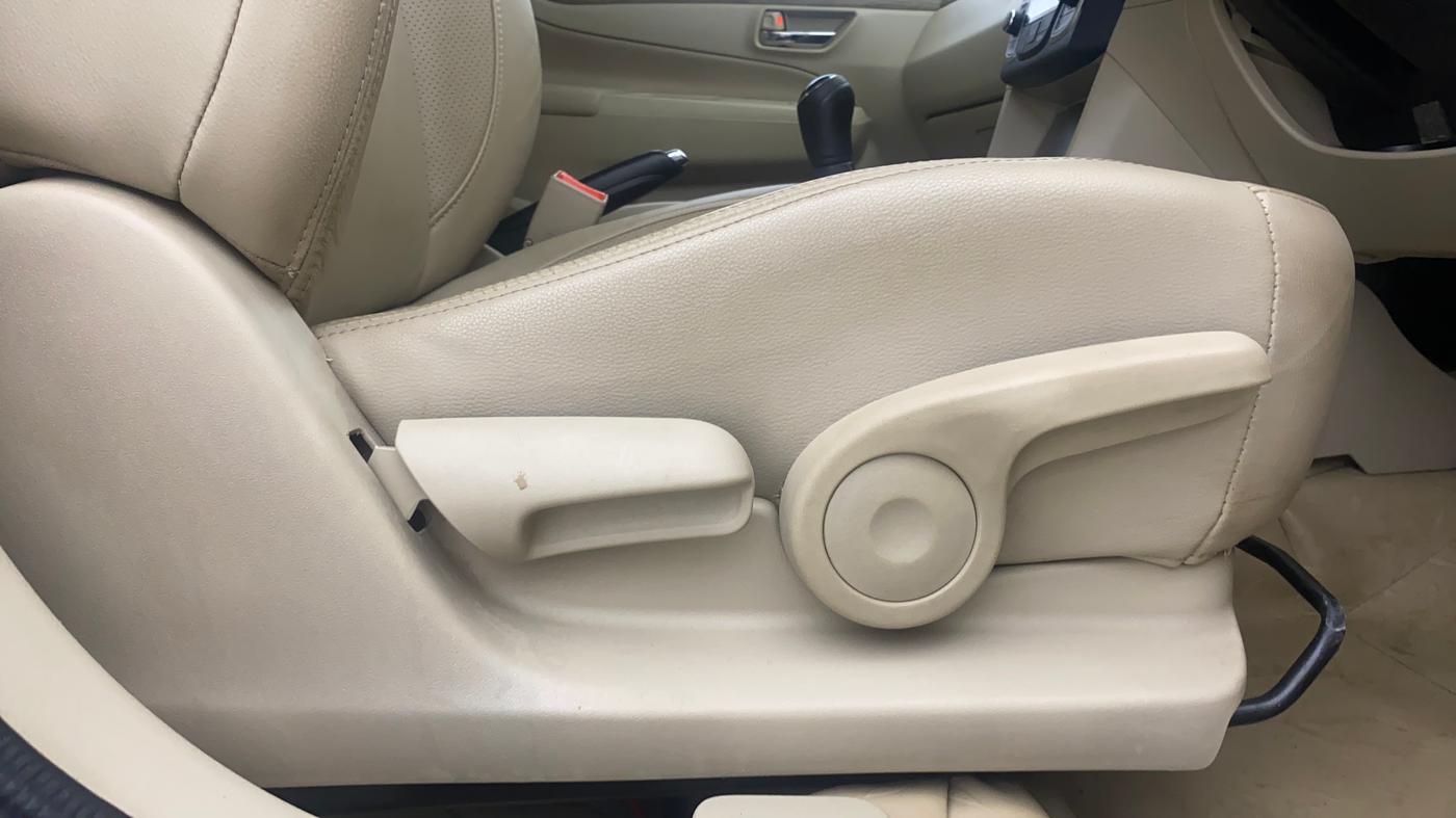 2020 Maruti Ciaz ALPHA 1.5 SHVS PETROL, Petrol, Manual, 44,734 km, Driver Side Adjustment Panel