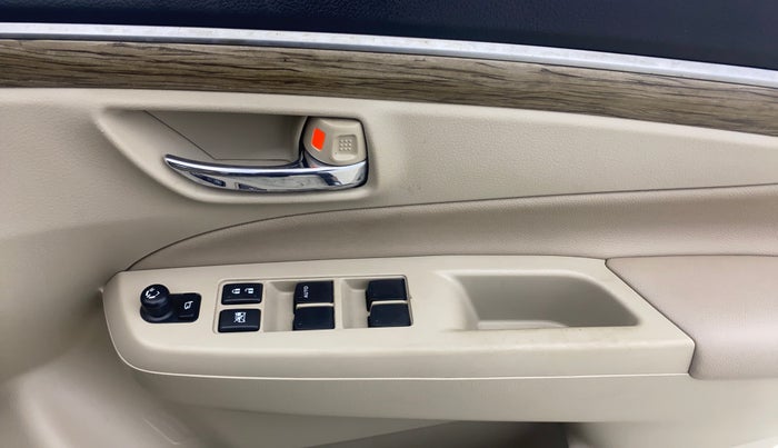 2020 Maruti Ciaz ALPHA 1.5 SHVS PETROL, Petrol, Manual, 44,734 km, Driver Side Door Panels Control