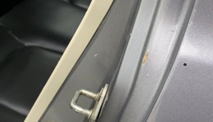 2018 Maruti Celerio VXI CNG, CNG, Manual, 99,009 km, Left C pillar - Slight discoloration