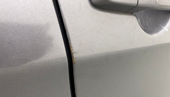 2018 Maruti Celerio VXI CNG, CNG, Manual, 99,009 km, Driver-side door - Slightly rusted