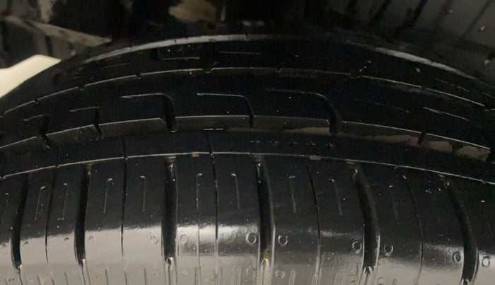 2017 Maruti Dzire ZXI PLUS AMT, Petrol, Automatic, 68,330 km, Right Rear Tyre Tread