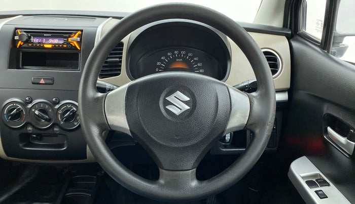 2016 Maruti Wagon R 1.0 LXI CNG, CNG, Manual, 79,295 km, Steering Wheel Close Up