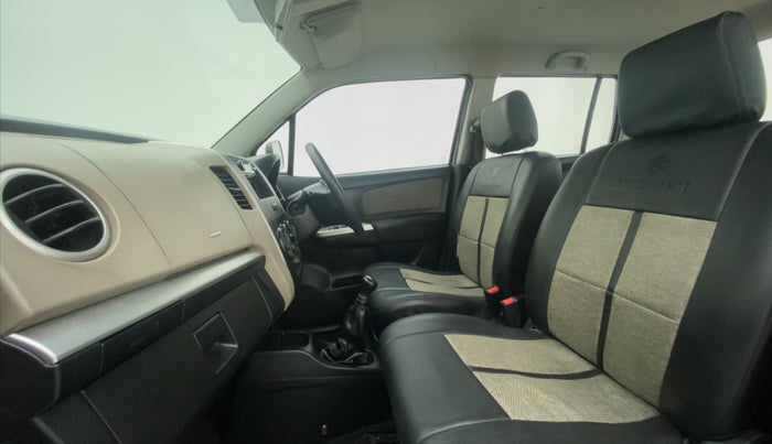 2016 Maruti Wagon R 1.0 LXI CNG, CNG, Manual, 79,295 km, Right Side Front Door Cabin