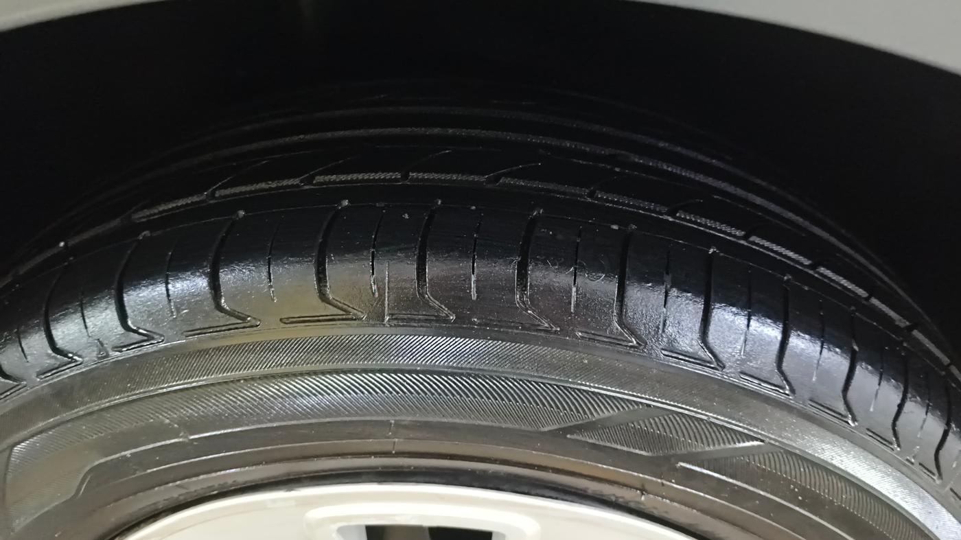 2017 Ford Ecosport AMBIENTE 1.5L PETROL, CNG, Manual, 98,652 km, Right Rear Tyre Tread