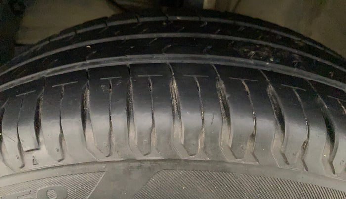 2021 Maruti Ertiga ZXI Plus SHVS, Petrol, Manual, 10,351 km, Left Front Tyre Tread