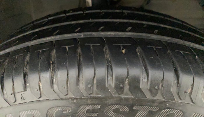 2021 Maruti Ertiga ZXI Plus SHVS, Petrol, Manual, 10,351 km, Right Front Tyre Tread