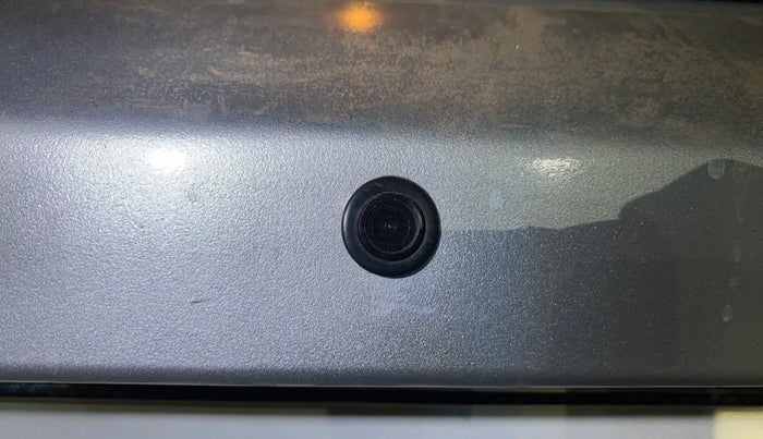 2017 Mahindra TUV300 T6, Diesel, Manual, 20,374 km, Parking Camera